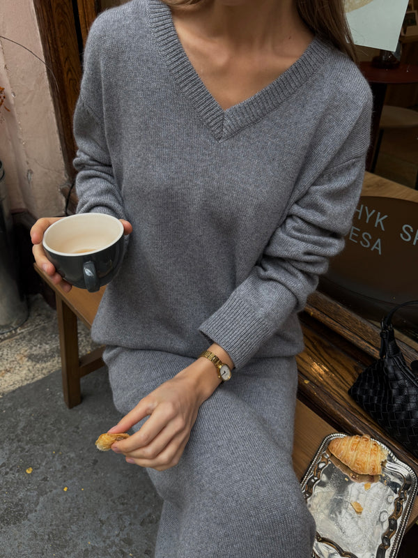 СВЕТР З ВОВНИ ЯГНЯ